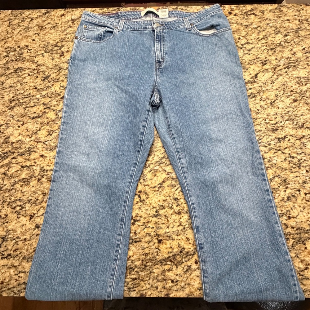 Levis 515 Nouveau Bootcut Jeans Womens 22M Medium Wash Blue Stretch Denim